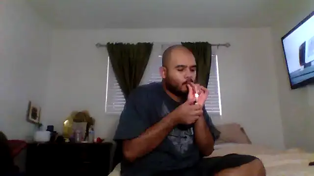 Snapshot of JooveyRose chatting on 10.15.25 JooveyRose online show from 10.15.25