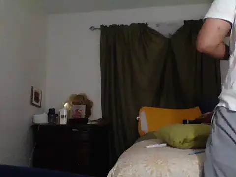 Snapshot of JooveyRose chatting on 10.19.25 JooveyRose online show from 10.19.25