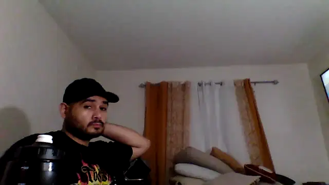 Snapshot of JooveyRose chatting on 01.05.26 JooveyRose online show from 01.05.26