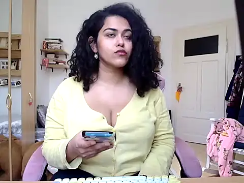 Curvydesifromgermany online show from 03.02.26