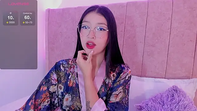 kaoriii  online show from 01.31.25