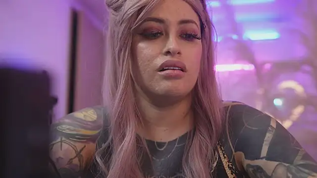 angelacianuro  online show from 11.20.25