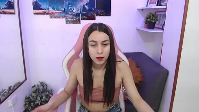 EmmaMyerss  online show from 03.07.25