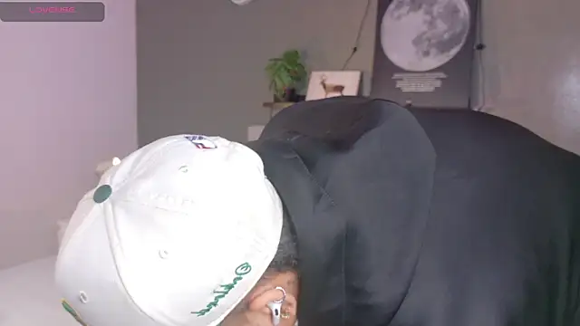 Snapshot of Ken-boy_ chatting on 11.04.25 Ken-boy online show from 11.04.25