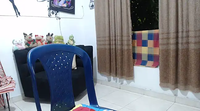 Snapshot of Pauleett chatting on 01.16.25 Pauleett online show from 01.16.25