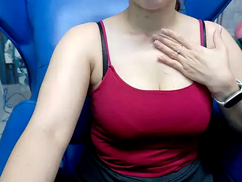 Snapshot of Cherry_6969 chatting on 10.17.25 Cherry 6969 online show from 10.17.25