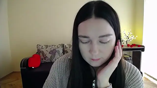 Snapshot of Pretty_shy chatting on 02.10.26 Pretty shy online show from 02.10.26