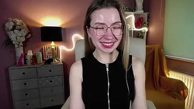 Snapshot of Mia_Tasty chatting on 02.09.25 Mia Tasty online show from 02.09.25