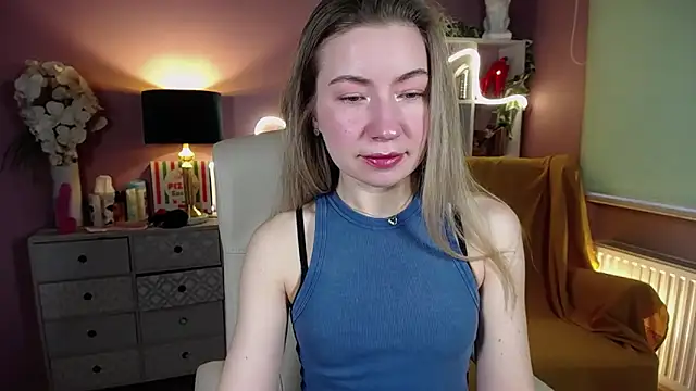 Snapshot of Mia_Tasty chatting on 02.11.25 Mia Tasty online show from 02.11.25