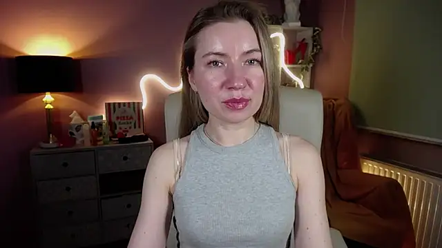 Snapshot of Mia_Tasty chatting on 03.09.25 Mia Tasty online show from 03.09.25