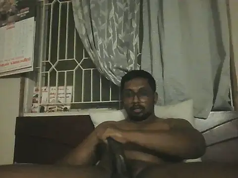 Snapshot of chennaibull101 chatting on 06.08.26 chennaibull101 online show from 06.08.26
