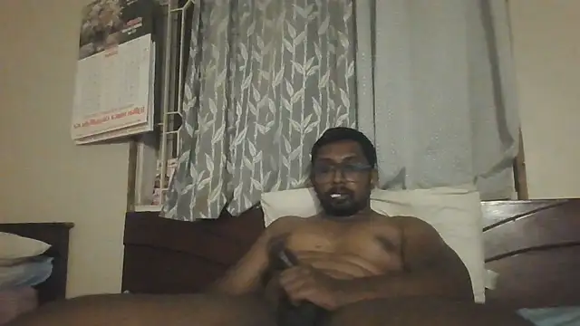 Snapshot of chennaibull101 chatting on 06.20.26 chennaibull101 online show from 06.20.26