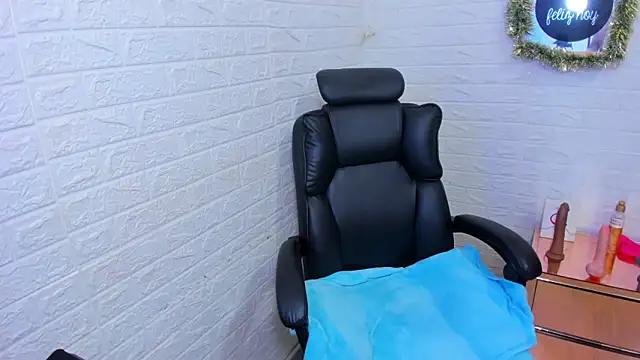 ImCrazzy online show from 11.28.25