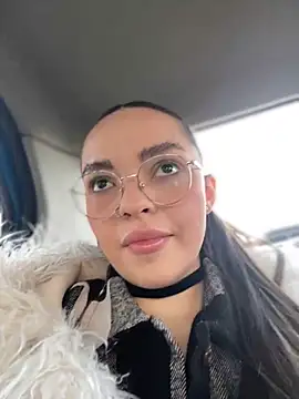 AnaWest online show from 01.25.25