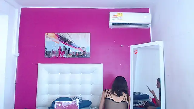 Snapshot of nextdoor_fantasy1 chatting on 10.17.25 nextdoor fantasy1 online show from 10.17.25