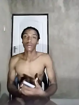 Snapshot of FullyxLoaded chatting on 01.08.25 FullyxLoaded online show from 01.08.25