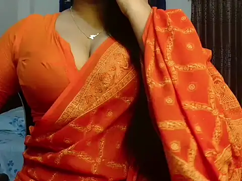 Snapshot of Unlucky-flowers chatting on 10.04.25 Unlucky-flowers online show from 10.04.25