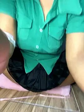 Snapshot of Sofia_xx2 chatting on 12.09.24 Sofia xx2 online show from 12.09.24