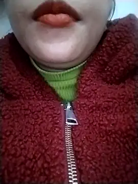 Snapshot of Sofia_xx2 chatting on 12.27.24 Sofia xx2 online show from 12.27.24