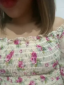 Snapshot of Sofia_xx2 chatting on 01.07.25 Sofia xx2 online show from 01.07.25