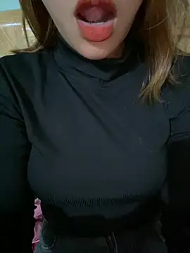 Snapshot of Sofia_xx2 chatting on 02.21.25 Sofia xx2 online show from 02.21.25