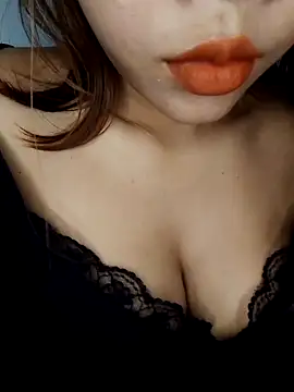 Snapshot of Sofia_xx2 chatting on 03.04.25 Sofia xx2 online show from 03.04.25