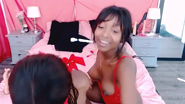 AdelynYasmin online show from 12.05.24