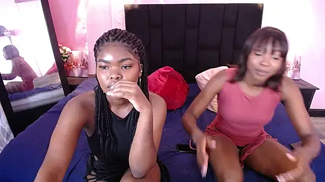 AdelynYasmin online show from 10.07.25