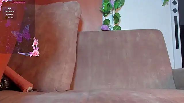 Snapshot of sammyfox97 chatting on 10.15.25 sammyfox97 online show from 10.15.25