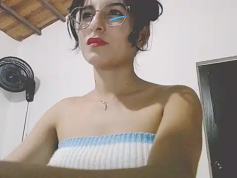 Snapshot of tifany19_ chatting on 11.03.25 tifany19 online show from 11.03.25