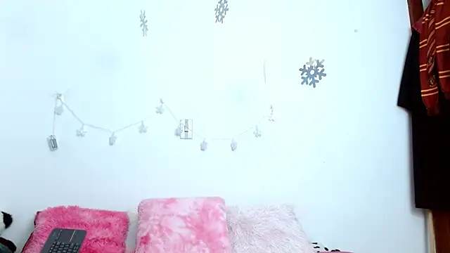 kendallsweet7 online show from 01.29.25
