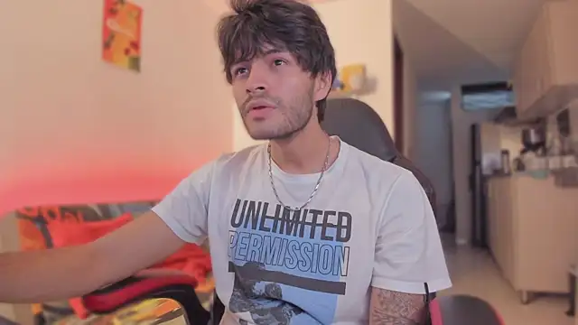 Snapshot of justin_stark7 chatting on 11.12.25 justin stark7 online show from 11.12.25