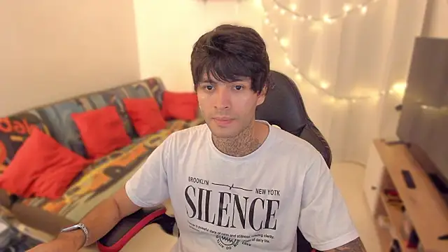 Snapshot of justin_stark7 chatting on 02.11.26 justin stark7 online show from 02.11.26