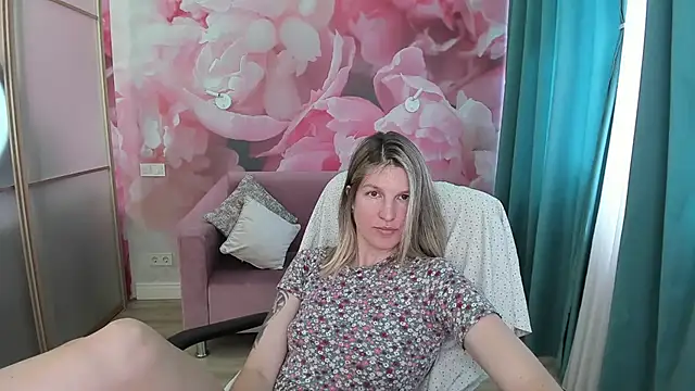 EmilyWalkeri online show from 07.03.26
