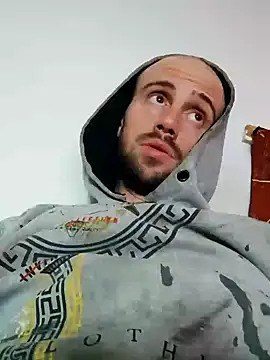 Snapshot of Rejtelmesest chatting on 12.20.24 Rejtelmesest online show from 12.20.24