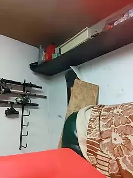 Snapshot of Rejtelmesest chatting on 12.20.24 Rejtelmesest online show from 12.20.24