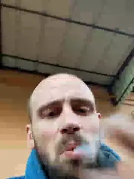 Snapshot of Rejtelmesest chatting on 12.26.24 Rejtelmesest online show from 12.26.24