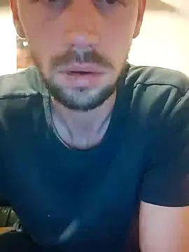 Snapshot of Rejtelmesest chatting on 01.06.25 Rejtelmesest online show from 01.06.25