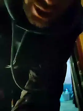 Snapshot of Rejtelmesest chatting on 01.15.25 Rejtelmesest online show from 01.15.25