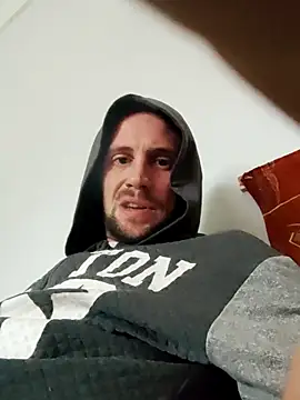 Snapshot of Rejtelmesest chatting on 01.28.25 Rejtelmesest online show from 01.28.25