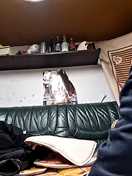 Snapshot of Rejtelmesest chatting on 02.04.25 Rejtelmesest online show from 02.04.25