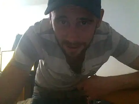 Snapshot of Rejtelmesest chatting on 02.22.25 Rejtelmesest online show from 02.22.25