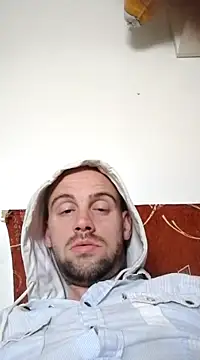 Snapshot of Rejtelmesest chatting on 03.05.25 Rejtelmesest online show from 03.05.25