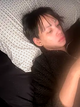 Snapshot of dominicansexy007 chatting on 11.17.25 dominicansexy007 online show from 11.17.25