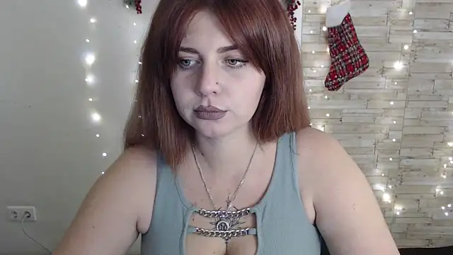 Lizzy Love online show from 12.16.24