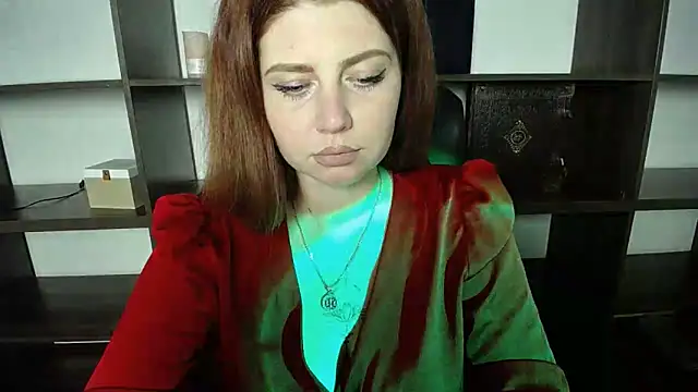 Lizzy Love online show from 02.15.25