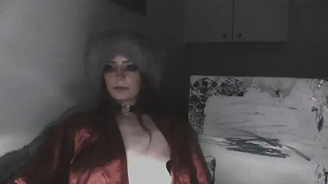 Snapshot of MoonLady chatting on 01.26.25 MoonLady online show from 01.26.25