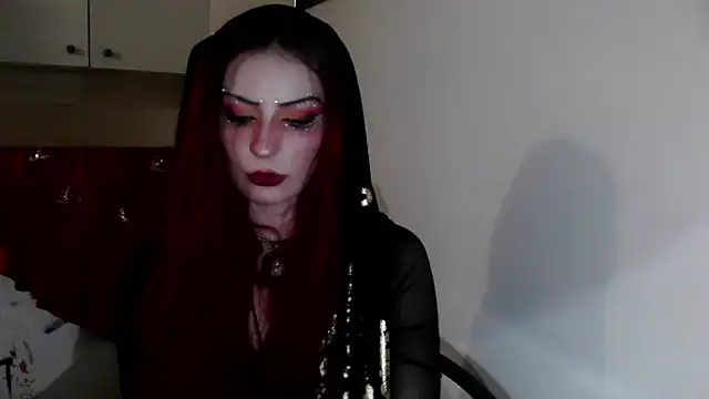 Snapshot of MoonLady chatting on 02.02.25 MoonLady online show from 02.02.25