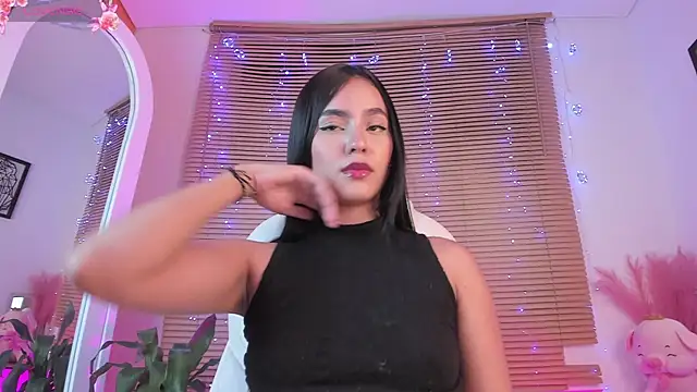 eyleen lee  online show from 01.11.25