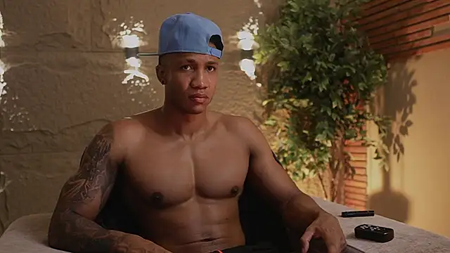 Logan Varela online show from 11.16.25